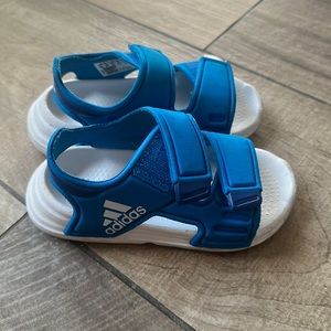Adidas toddler summer sandals size 6k